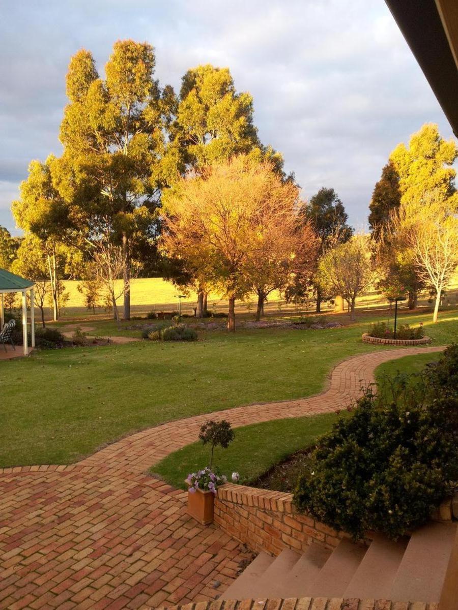 Pericoe Retreat Bed and Breakfast Dubbo Exteriör bild