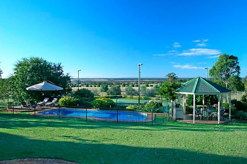 Pericoe Retreat Bed and Breakfast Dubbo Exteriör bild
